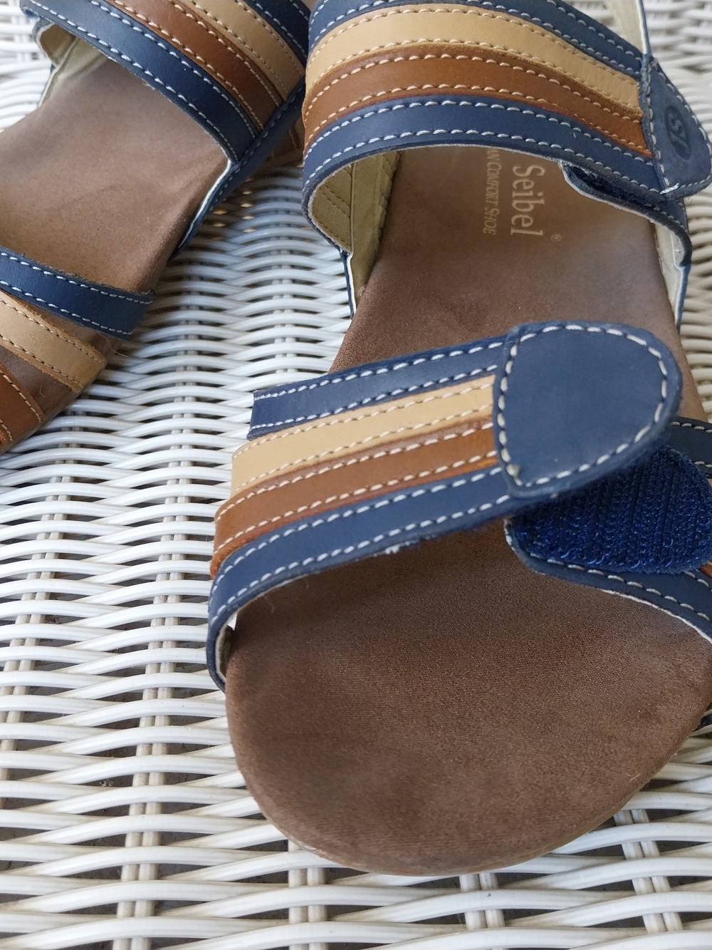 Josef Seibel Women’s Casual Comfort Sandals - Picture 2 of 7